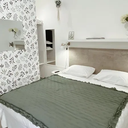 فندق مبيت وإفطار Volli Three